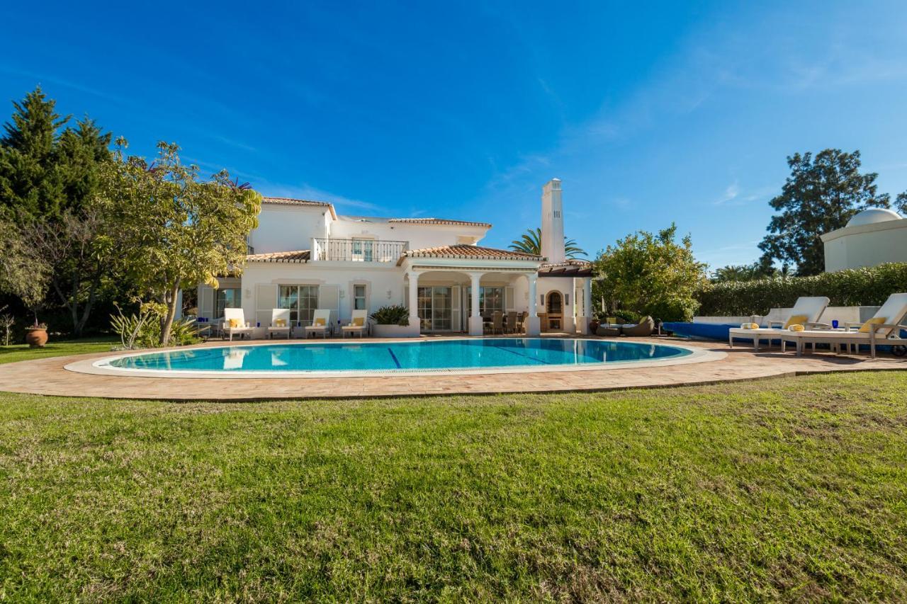 Peaceful 4Br Villa On Gramacho Golf Resort W/ Private Pool Lagoa  Luaran gambar
