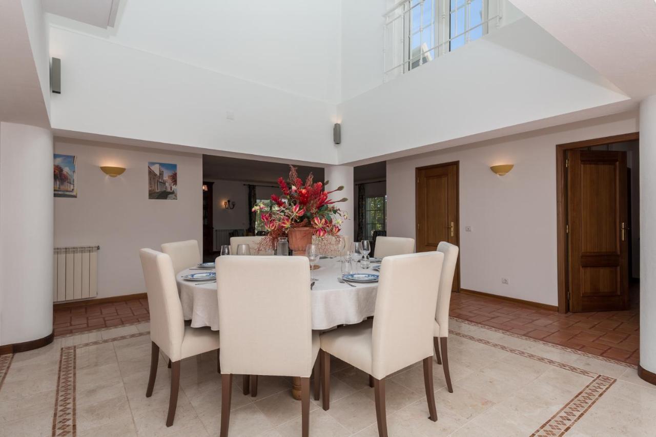 Peaceful 4Br Villa On Gramacho Golf Resort W/ Private Pool Lagoa  Luaran gambar