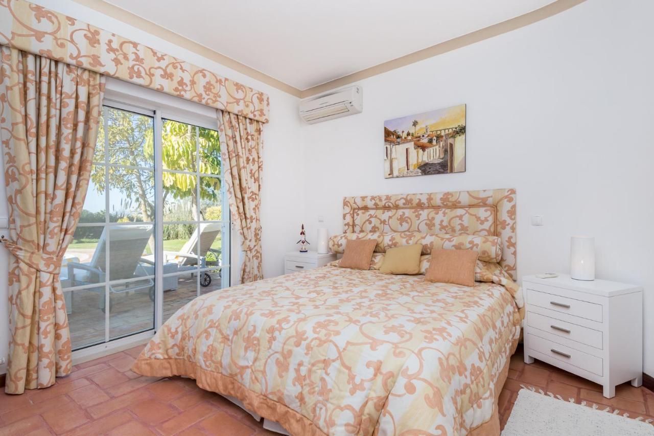 Peaceful 4Br Villa On Gramacho Golf Resort W/ Private Pool Lagoa  Luaran gambar