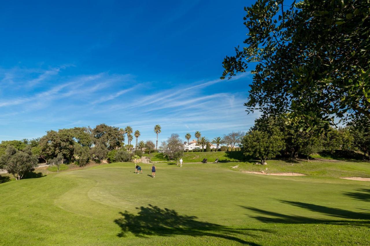Peaceful 4Br Villa On Gramacho Golf Resort W/ Private Pool Lagoa  Luaran gambar