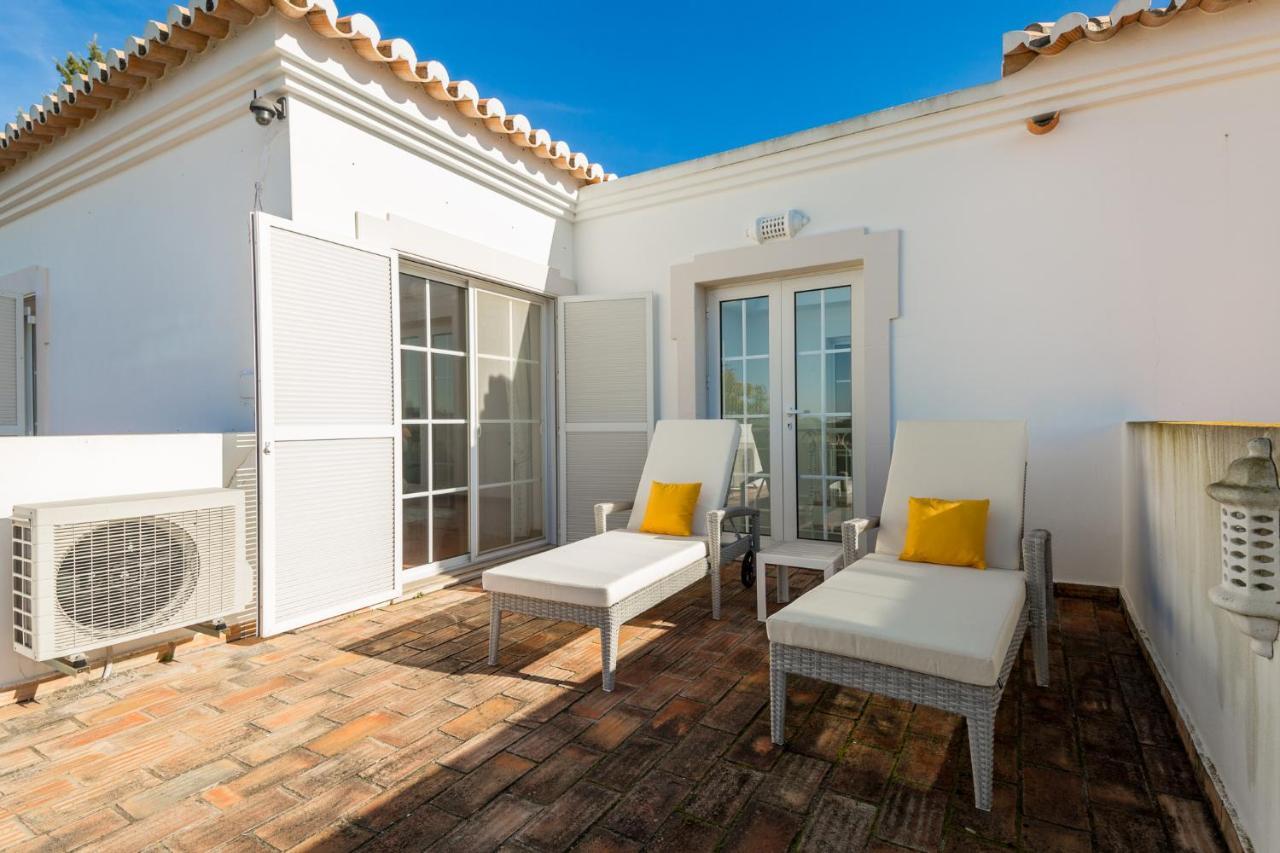 Peaceful 4Br Villa On Gramacho Golf Resort W/ Private Pool Lagoa  Luaran gambar
