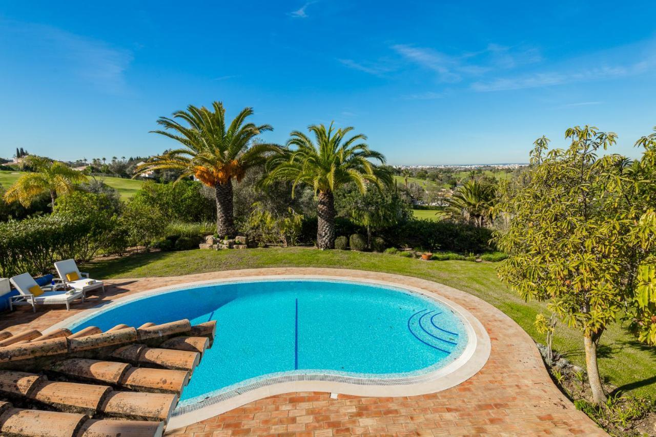 Peaceful 4Br Villa On Gramacho Golf Resort W/ Private Pool Lagoa  Luaran gambar